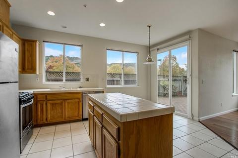 242 Windsor Dr, Petaluma, CA 94952 photo 14