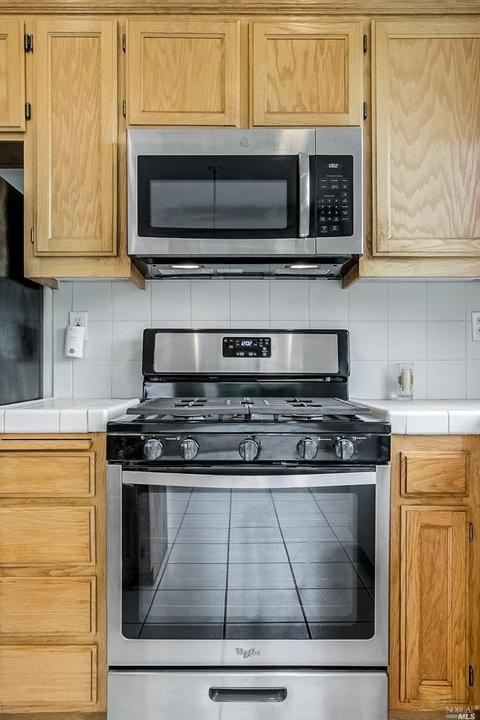 242 Windsor Dr, Petaluma, CA 94952 photo 15