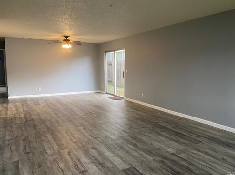 8458 Loretto Ave, Cotati, CA 94931 photo 3