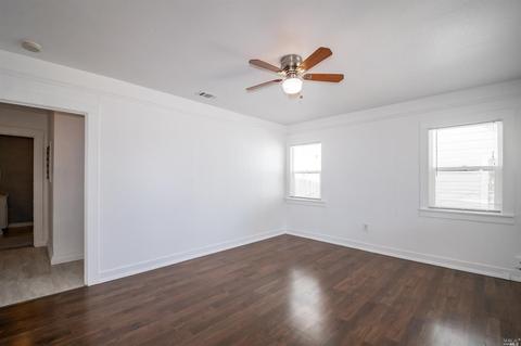 360 S 3rd St, Dixon, CA 95620 photo 4