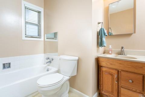 201 Juniper St, Vacaville, CA 95688 photo 16
