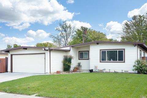 201 Juniper St, Vacaville, CA 95688 photo 1