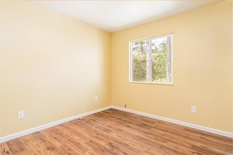 25735 Pullen Pl, Willits, CA 95490 photo 9