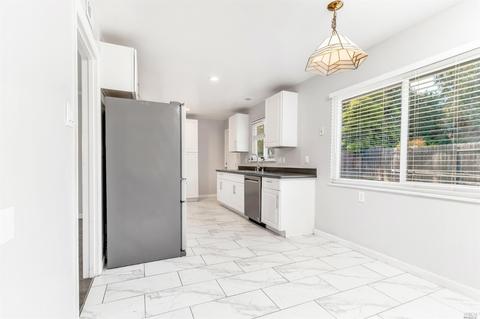 210 Whitecliff Dr, Vallejo, CA 94589 photo 11