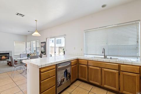 196 Wellington Pl, Vallejo, CA 94591 photo 15