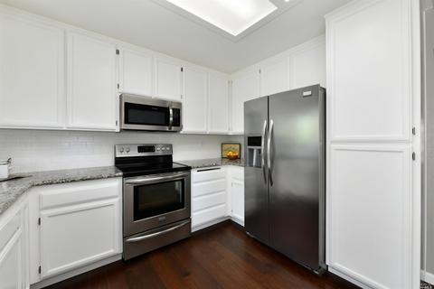 232 La Quinta Dr, Windsor, CA 95492 photo 5