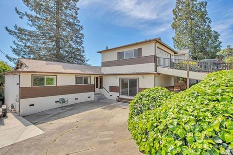 748 Elm Dr, Petaluma, CA 94952 photo 4