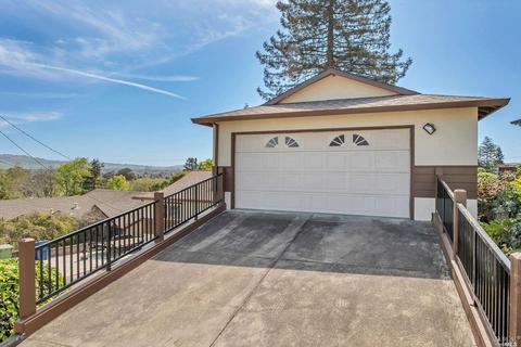 748 Elm Dr, Petaluma, CA 94952 photo 3