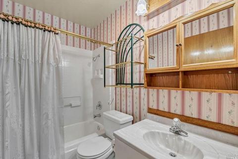 748 Elm Dr, Petaluma, CA 94952 photo 17