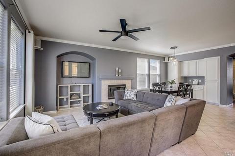 114 Bouquet Cir, Windsor, CA 95492 photo 4