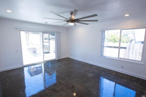 363 Robles Way, Vallejo, CA 94591 photo 10
