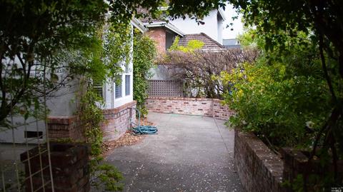 1030 Elsbree Ln, Windsor, CA 95492 photo 4