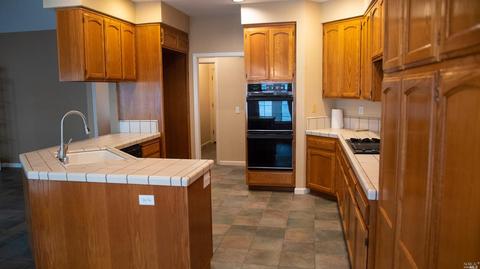 1030 Elsbree Ln, Windsor, CA 95492 photo 11