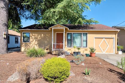 861 Pine Ave, Novato, CA 94947 photo 1
