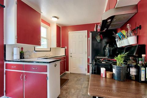 861 Pine Ave, Novato, CA 94947 photo 11