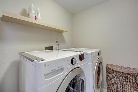 140 Live Oak Ct, Vallejo, CA 94591 photo 35