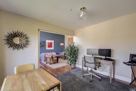 140 Live Oak Ct, Vallejo, CA 94591 photo 9