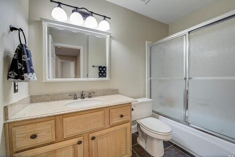140 Live Oak Ct, Vallejo, CA 94591 photo 34