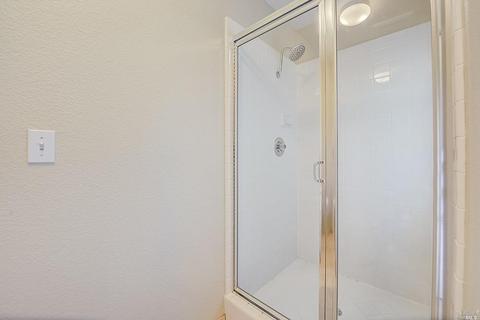 140 Live Oak Ct, Vallejo, CA 94591 photo 28