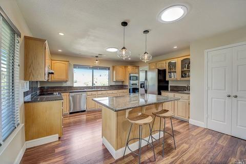 140 Live Oak Ct, Vallejo, CA 94591 photo 11