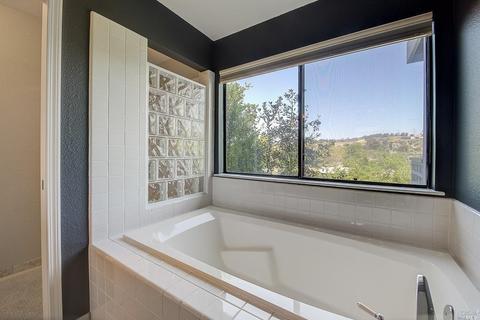 140 Live Oak Ct, Vallejo, CA 94591 photo 27