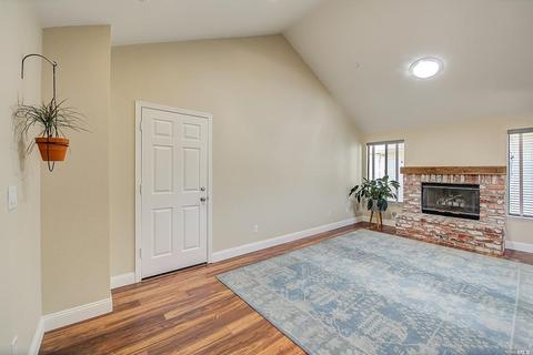 140 Live Oak Ct, Vallejo, CA 94591 photo 18