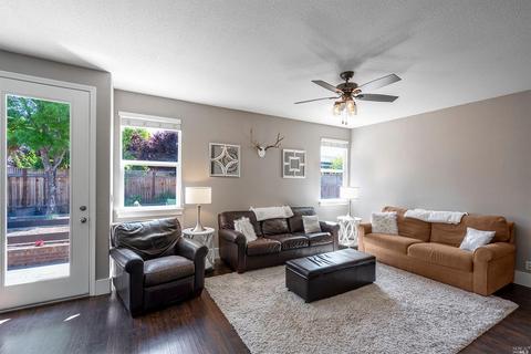 7530 Rafanelli Ln, Windsor, CA 95492 photo 9