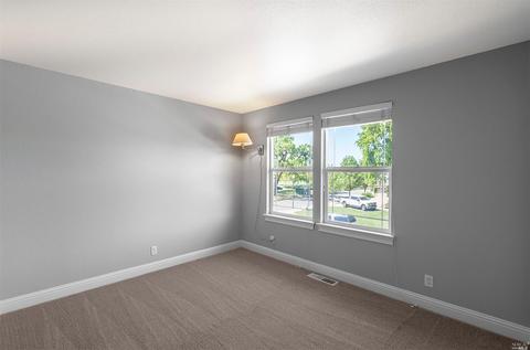 7530 Rafanelli Ln, Windsor, CA 95492 photo 17