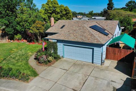 720 East Ct, Dixon, CA 95620 photo 3