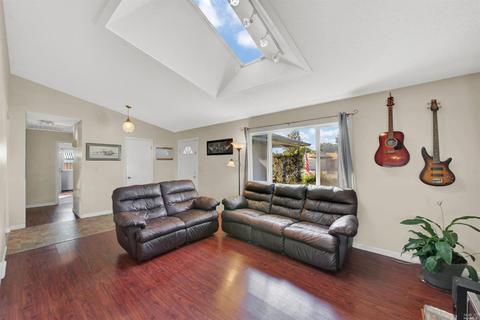 720 East Ct, Dixon, CA 95620 photo 14