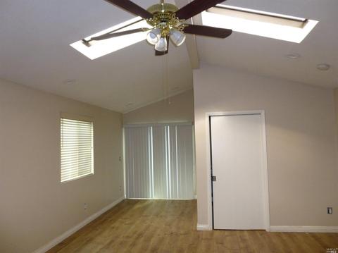 1370 Corcoran Ave, Vallejo, CA 94589 photo 7