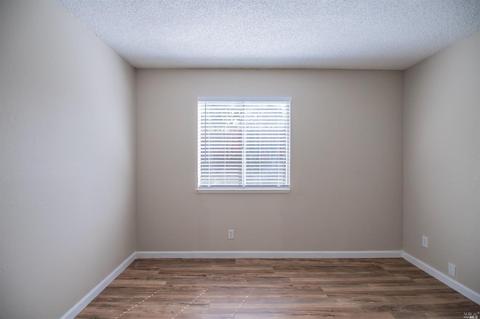 180 Guava Ct, Vallejo, CA 94589 photo 23