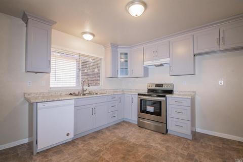 180 Guava Ct, Vallejo, CA 94589 photo 15