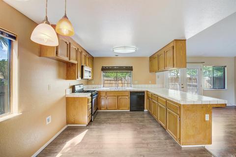 249 Macbeth Ct, Vacaville, CA 95687 photo 13