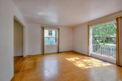 621 Pierce St, Vallejo, CA 94590 photo 4