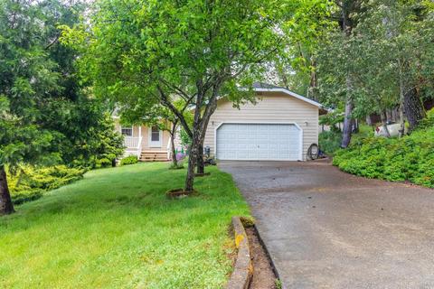 1627 Camellia Cir, Willits, CA 95490 photo 3
