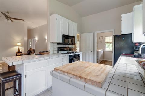 1627 Camellia Cir, Willits, CA 95490 photo 9
