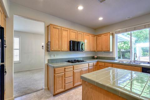210 Bouquet Cir, Windsor, CA 95492 photo 8