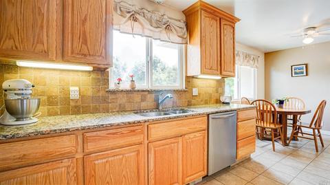 95 E Railroad Ave, Cotati, CA 94931 photo 6