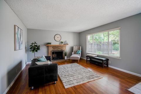 402 Robert Rd, Vacaville, CA 95687 photo 7