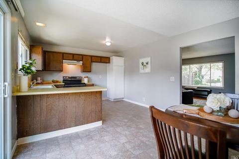 402 Robert Rd, Vacaville, CA 95687 photo 11