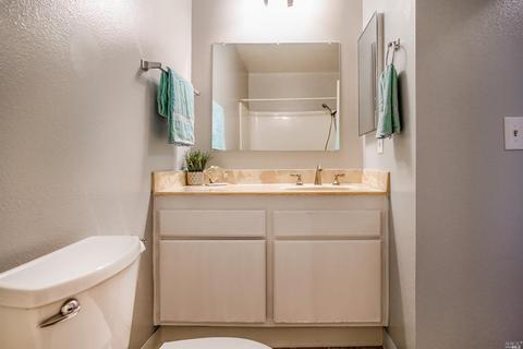 402 Robert Rd, Vacaville, CA 95687 photo 12
