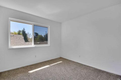 8872 Lebec Ln, Cotati, CA 94931 photo 32