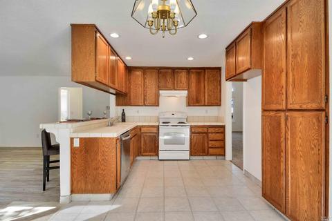 8872 Lebec Ln, Cotati, CA 94931 photo 14