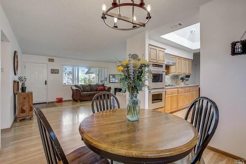 1460 Westminster Dr, Fairfield, CA 94533 photo 14