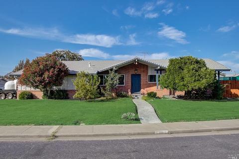 1460 Westminster Dr, Fairfield, CA 94533 photo 2