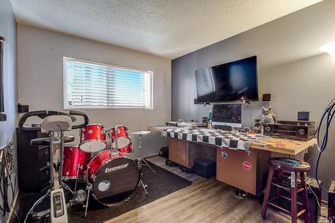 1460 Westminster Dr, Fairfield, CA 94533 photo 28