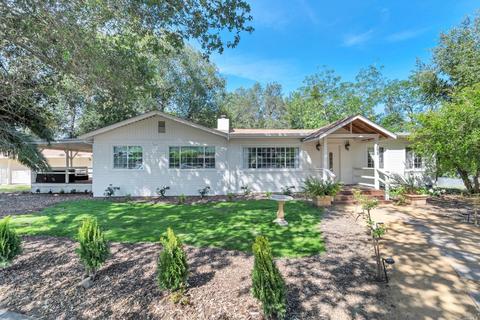 395 Dechene Ave, Sonoma, CA 95476 photo 2