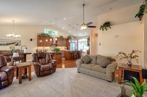 321 Judith Ct, Windsor, CA 95492 photo 8
