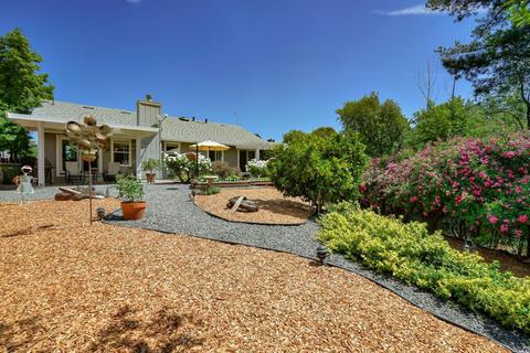 321 Judith Ct, Windsor, CA 95492 photo 2
